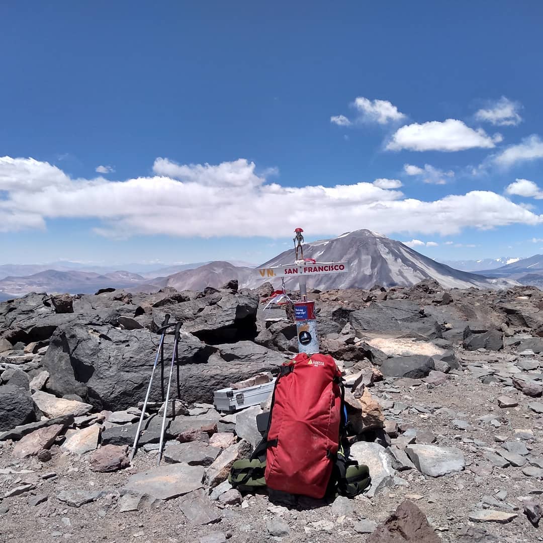 Cume-Nevado-San-Francisco-6.016m-Argentina